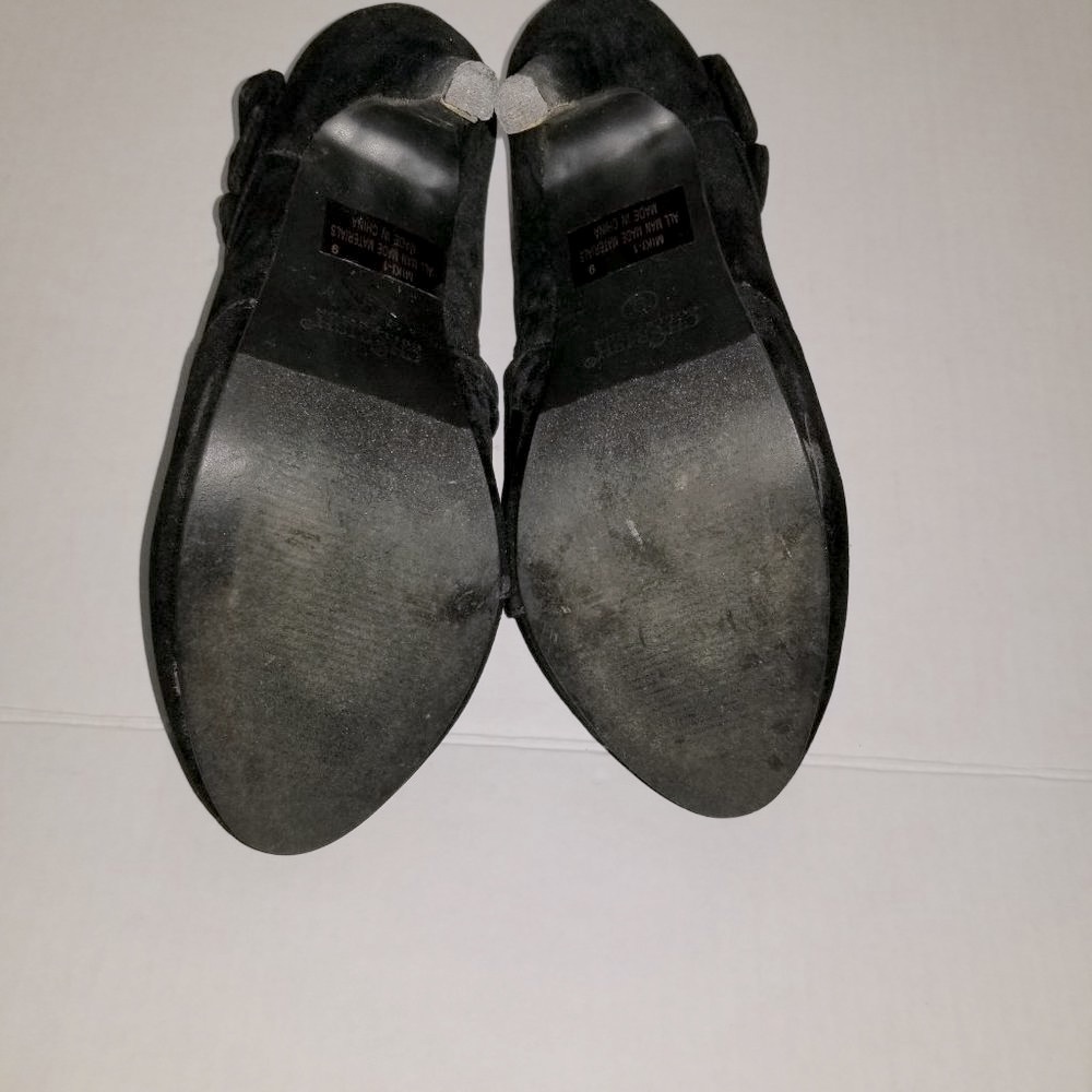 🌸CHERISH Black Heels - Picture 6 of 8